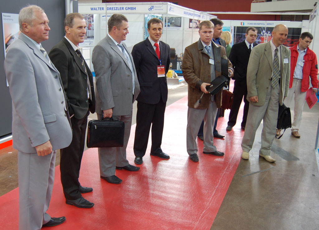 Делегация специалистов ОАО «Завод «Старорусприбор»